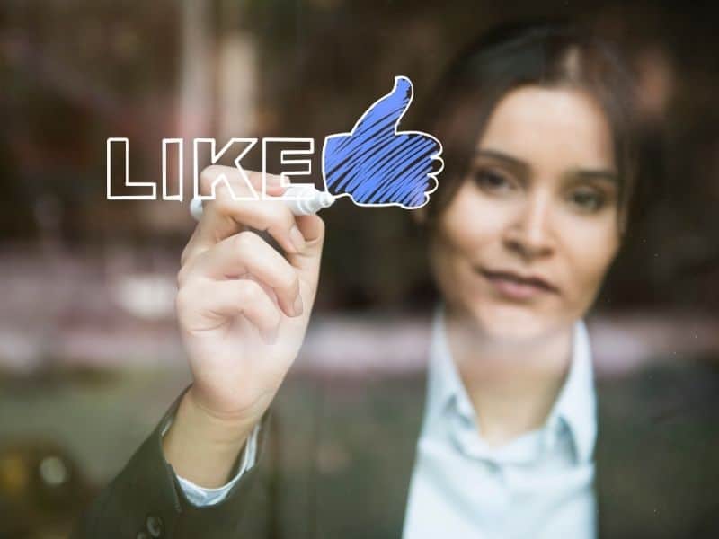 facebook like in business